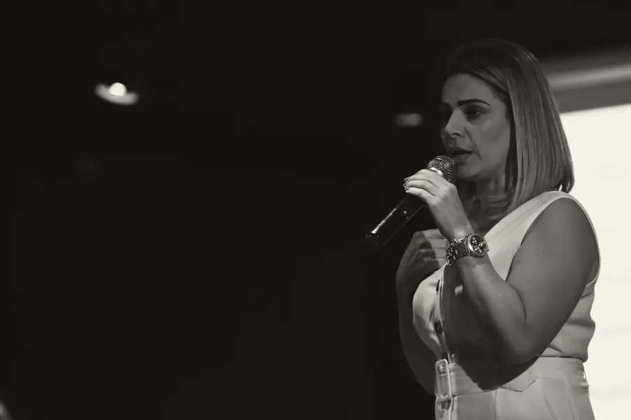 Keli Rodrigues durante palestra